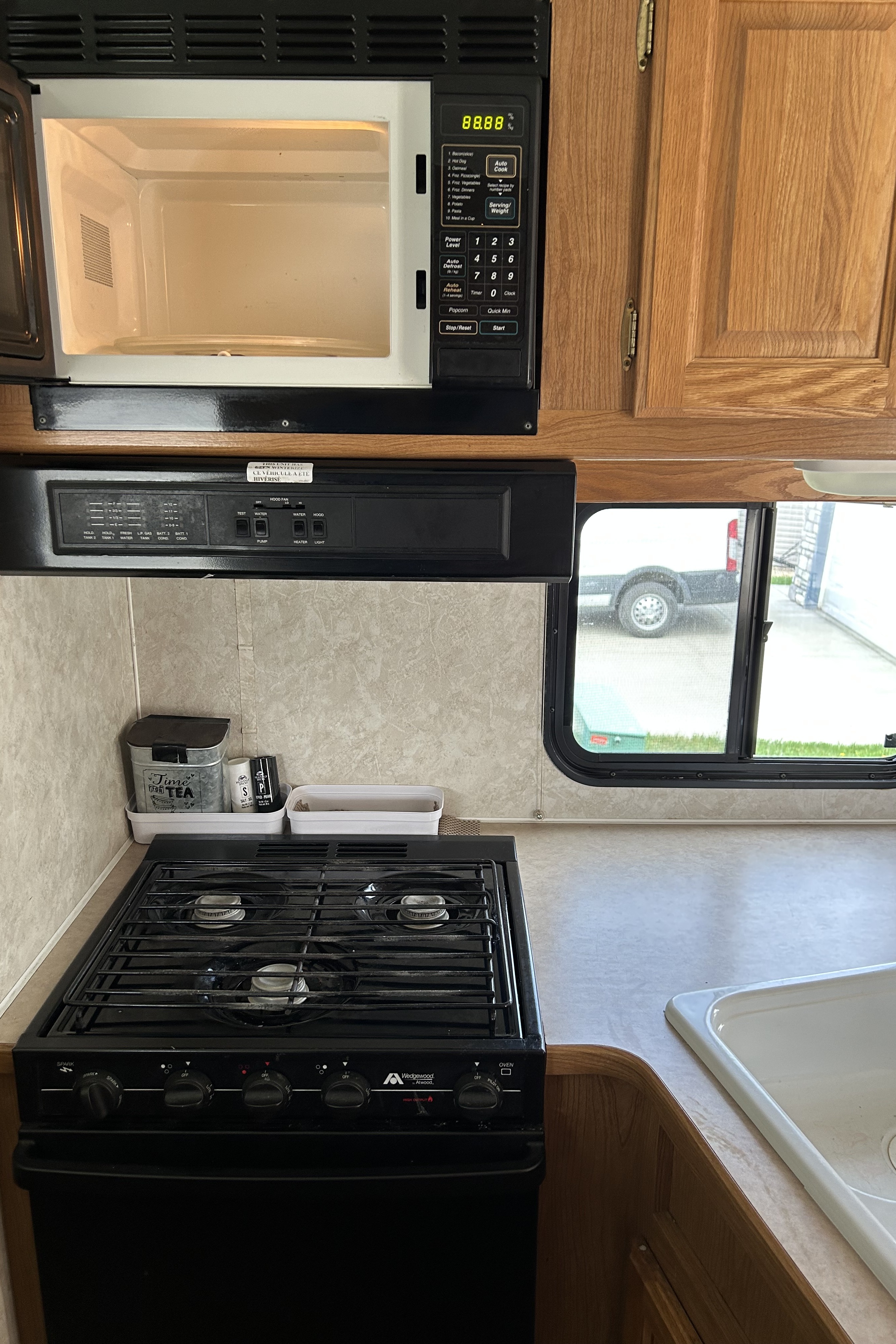 Daves 25' FunSeeking Motorhome