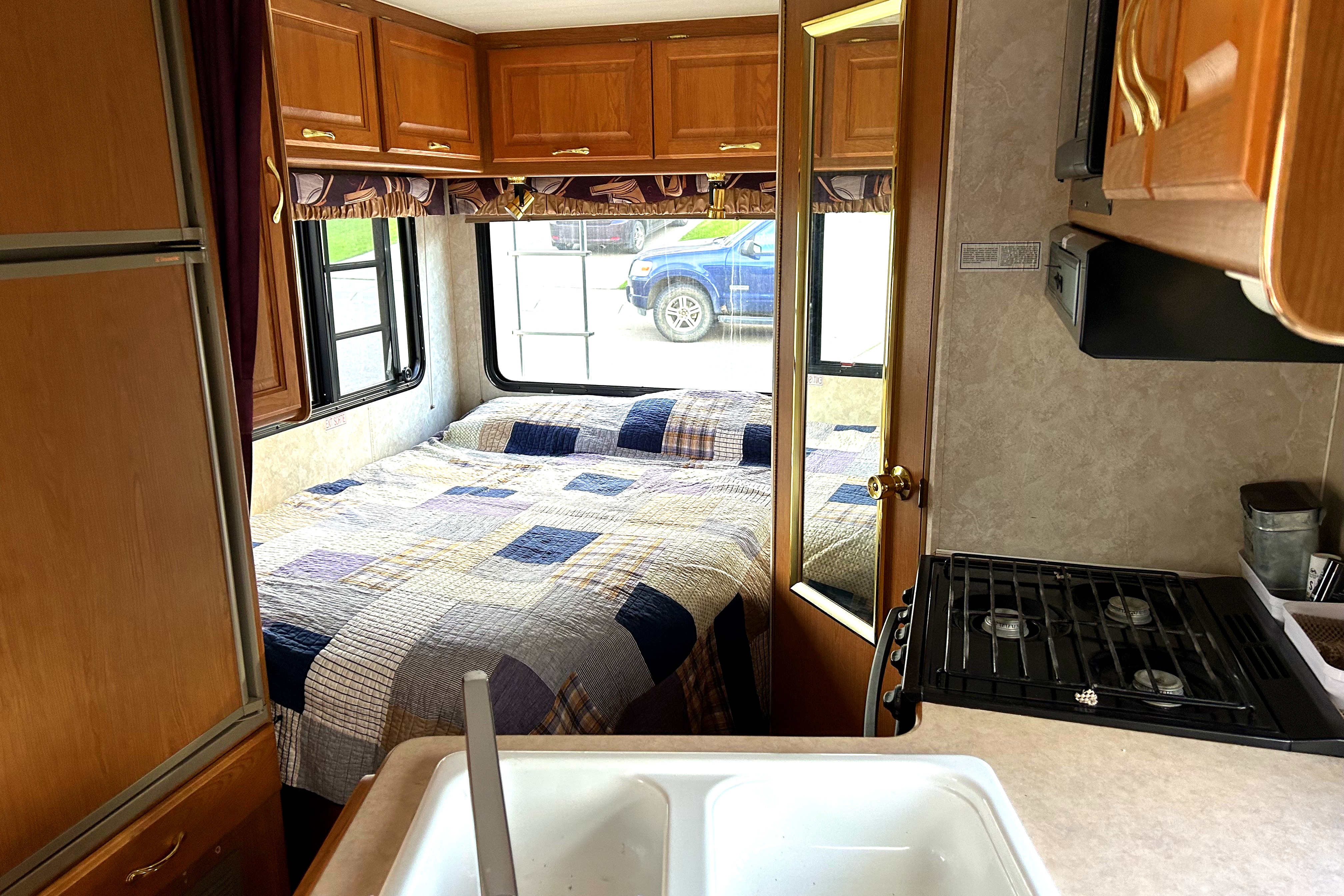 Daves 25' FunSeeking Motorhome