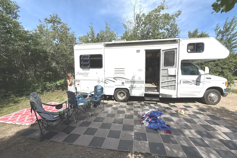 Daves 25' FunSeeking Motorhome