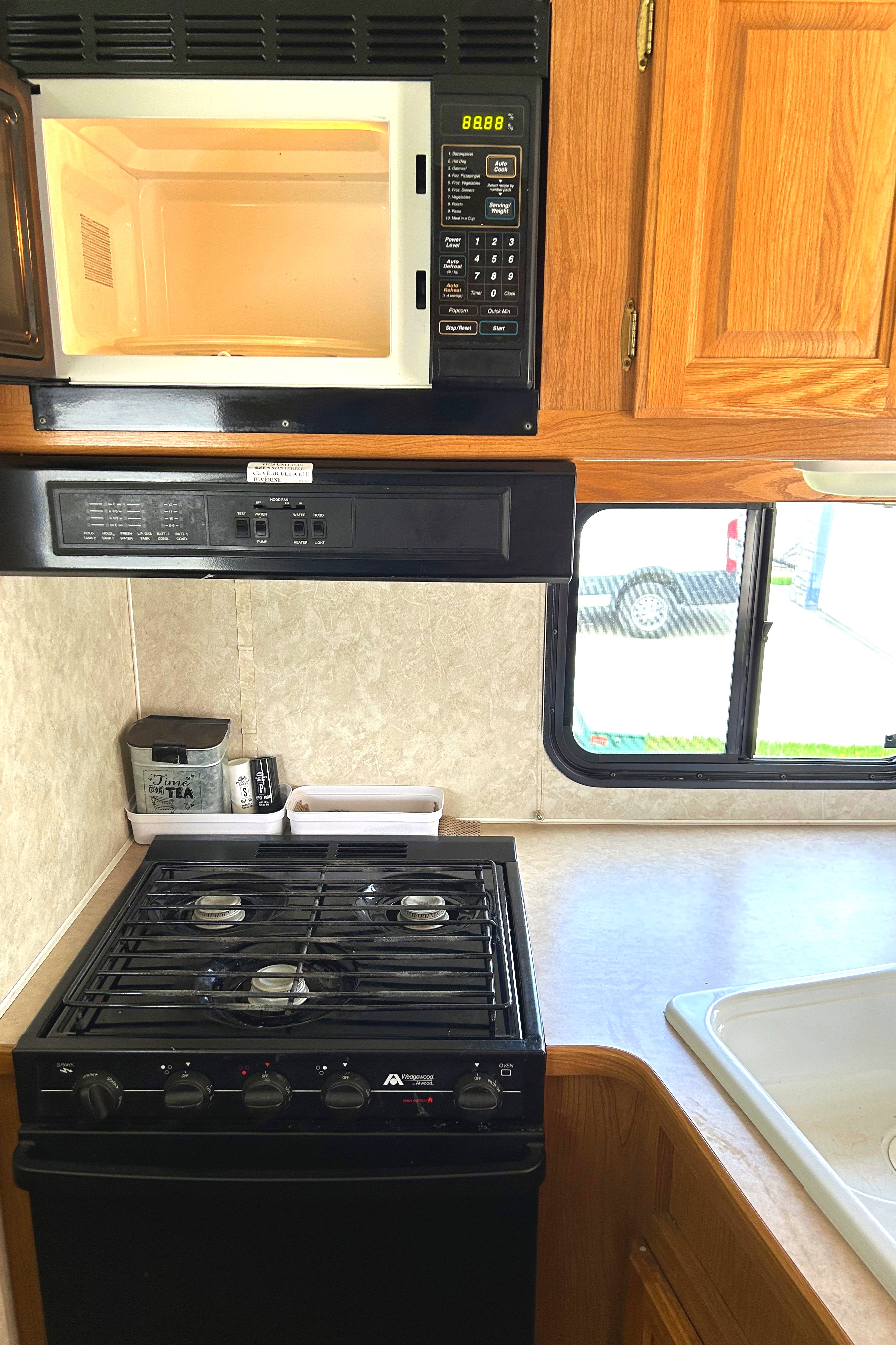 Daves 25' FunSeeking Motorhome