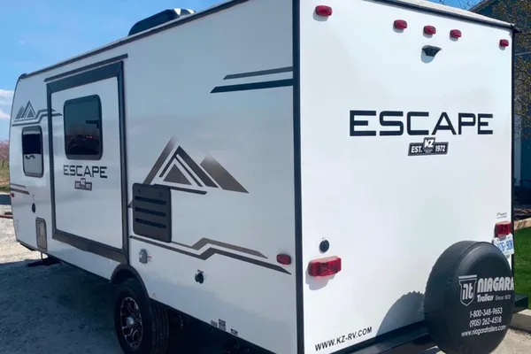 Jeff's 2022 KZ Escape 191BHK