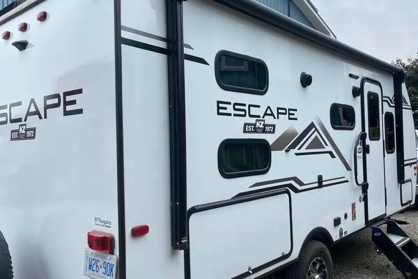 Jeff's 2022 KZ Escape 191BHK
