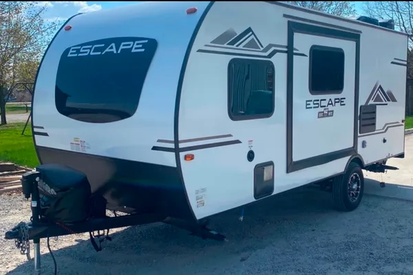 Jeff's 2022 KZ Escape 191BHK