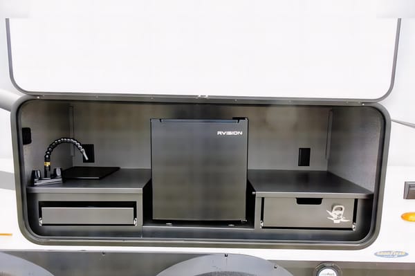Ty & Jenn's Jayco WhiteHawk Travel Trailer