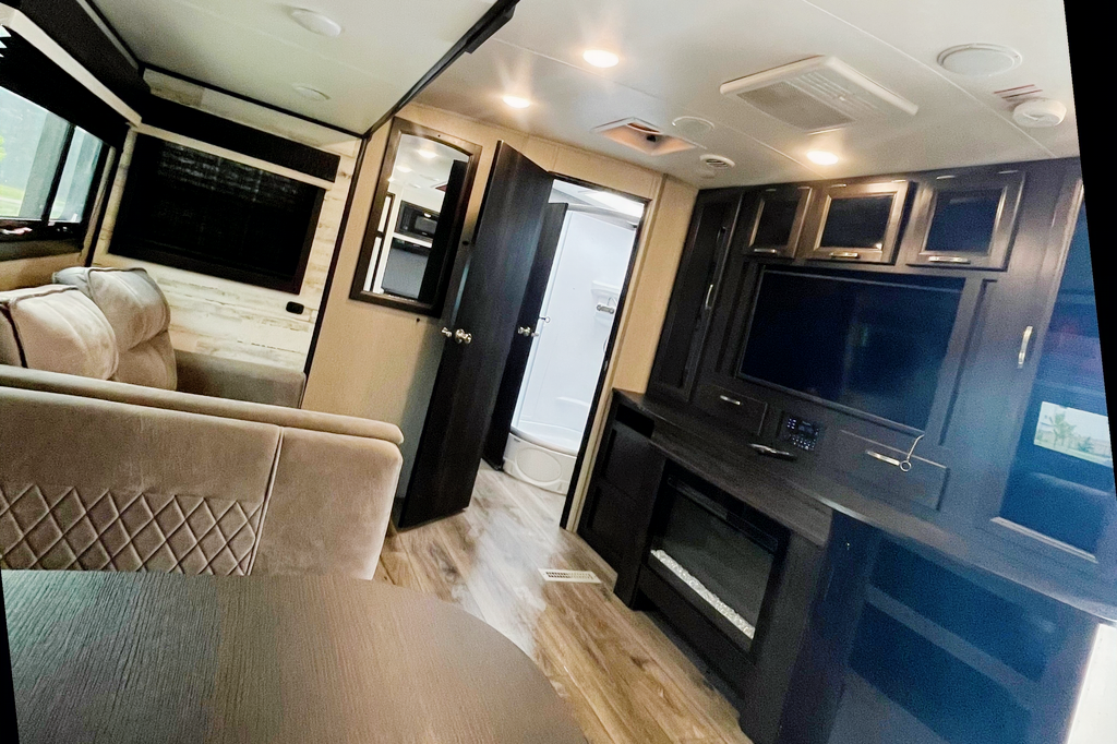 Ty & Jenn's Jayco WhiteHawk Travel Trailer
