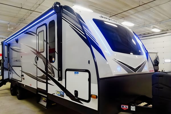 Ty & Jenn's Jayco WhiteHawk Travel Trailer