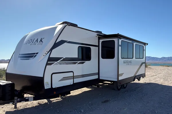 32’ LONDON BRIDGE BUNKWAGON