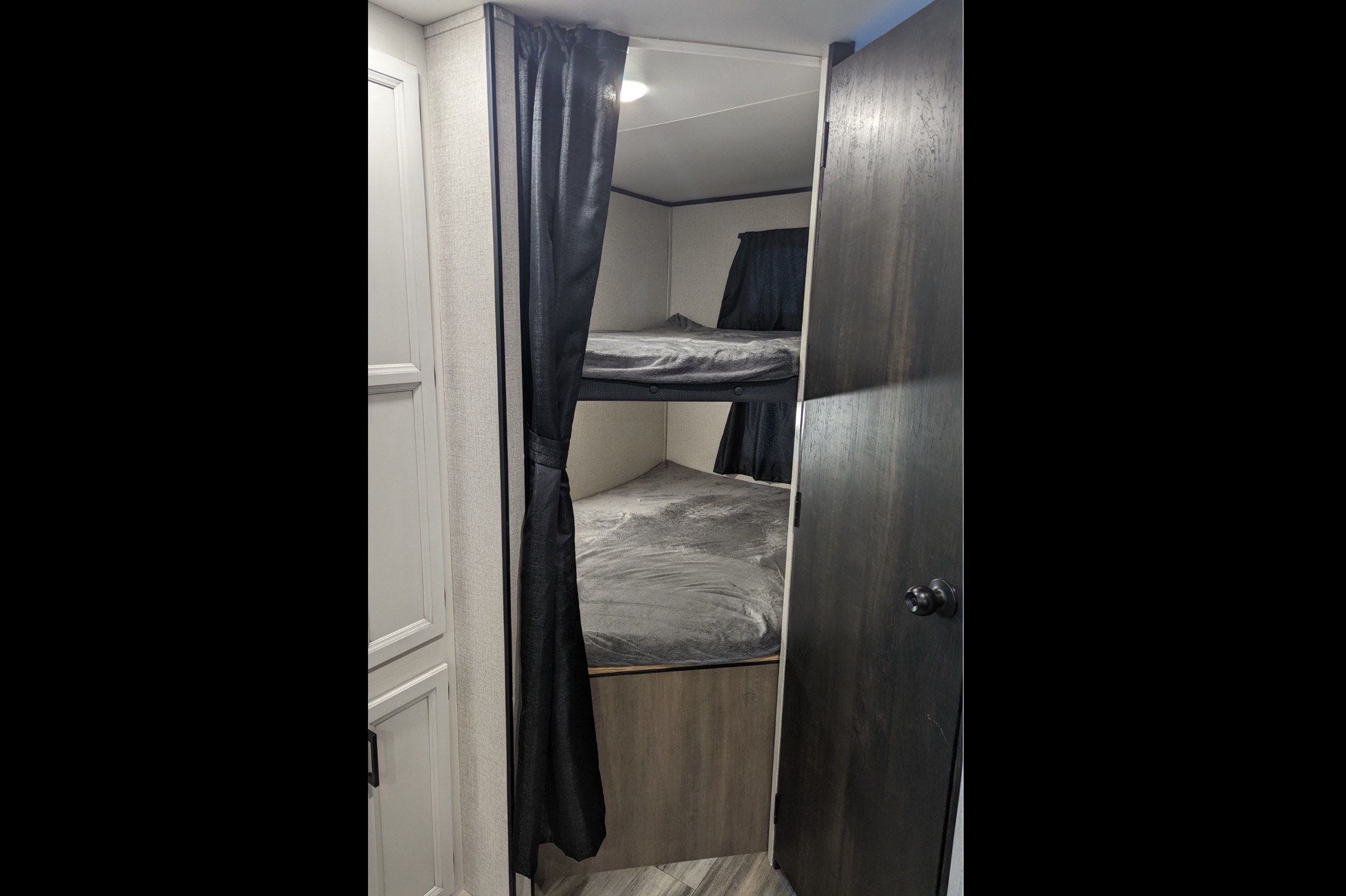 Adil's Highland Ridge RV Open range 26bhs Travel Trailer