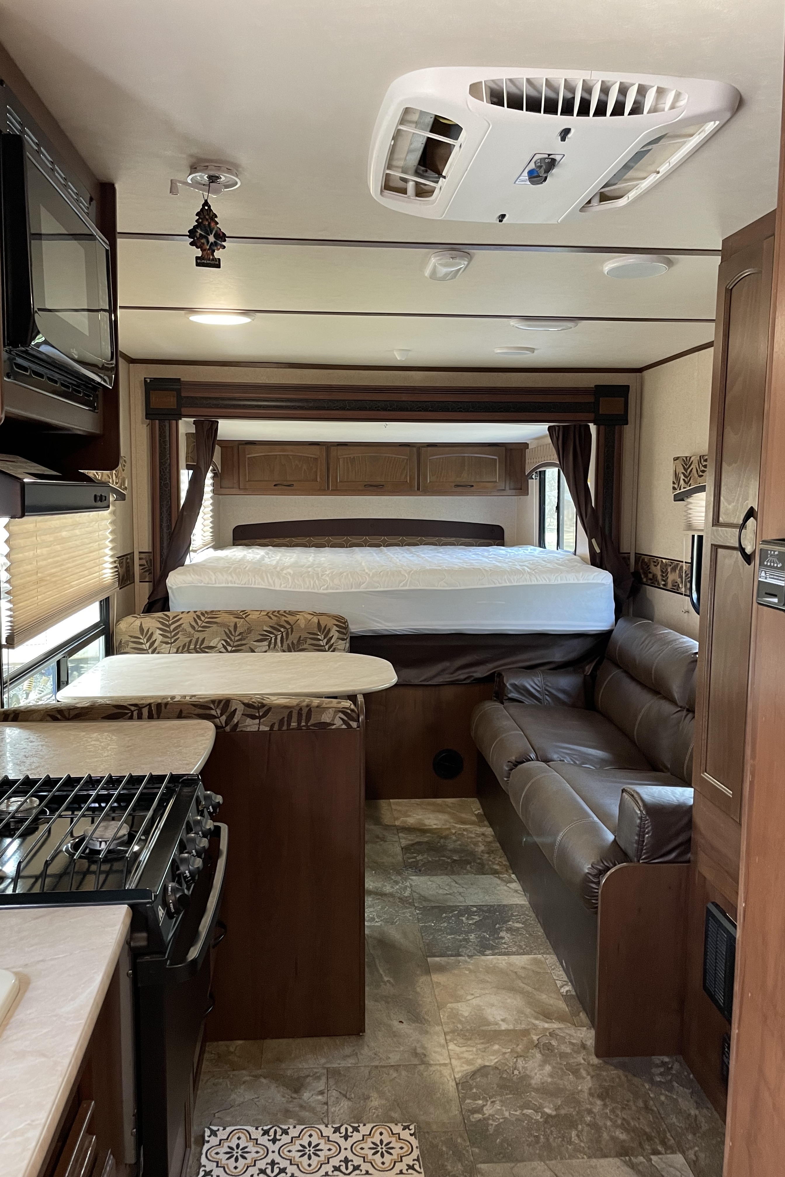Ray's Jayco 24FT trailer Travel Trailer