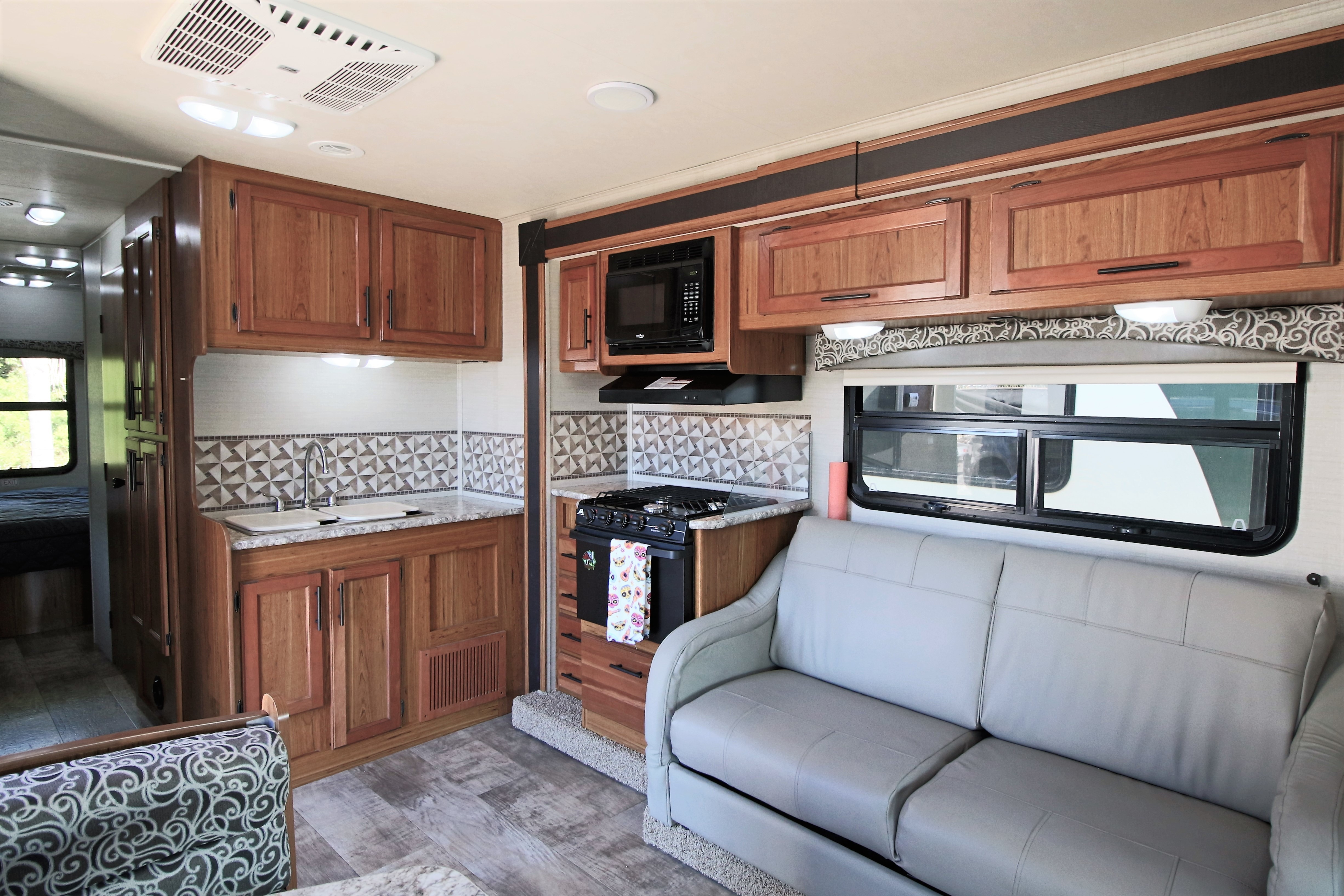[29] Stress Free RV's - Jayco Redhawk 31XL Class C