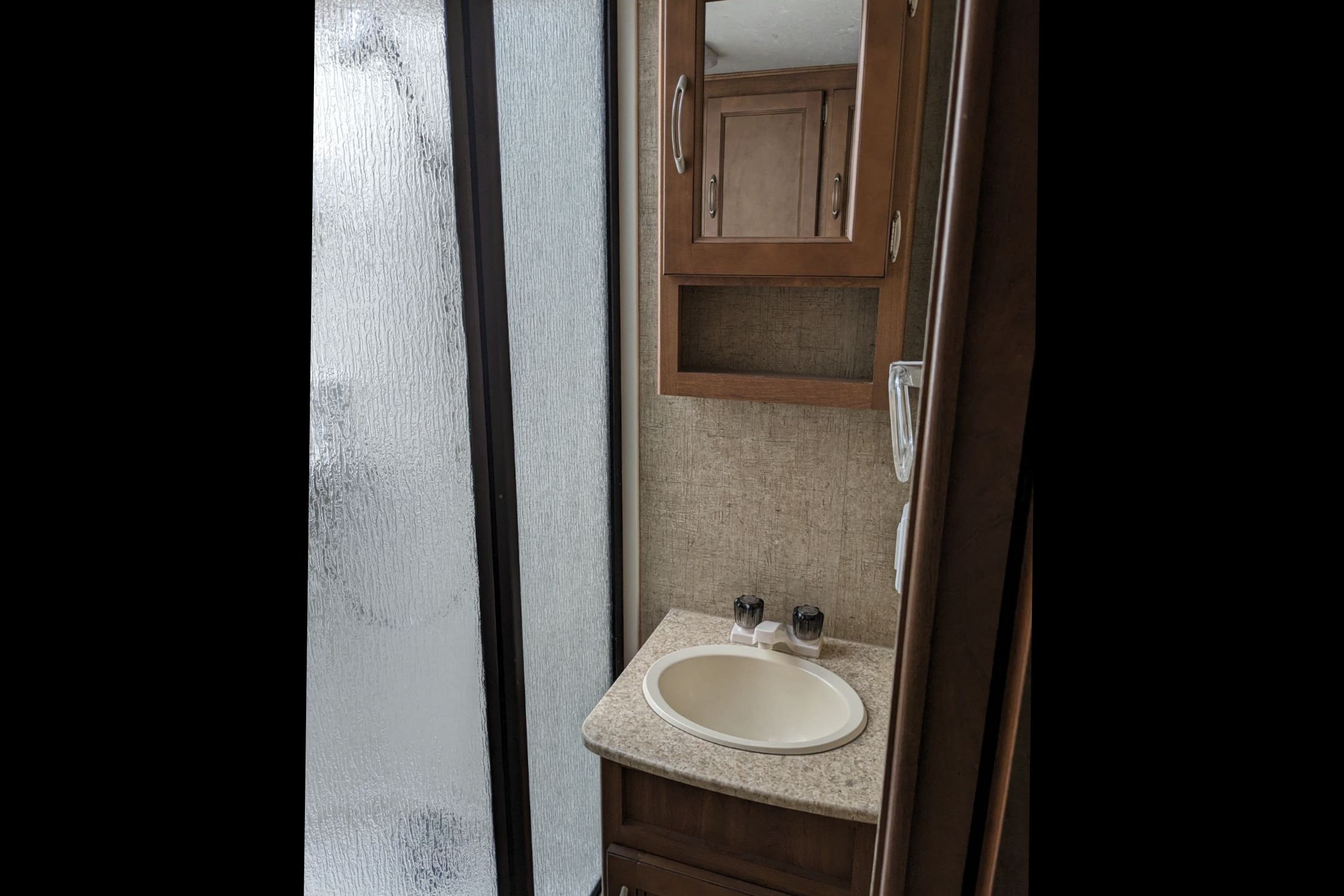 Dale's Coachmen 215 RBK Travel Trailer