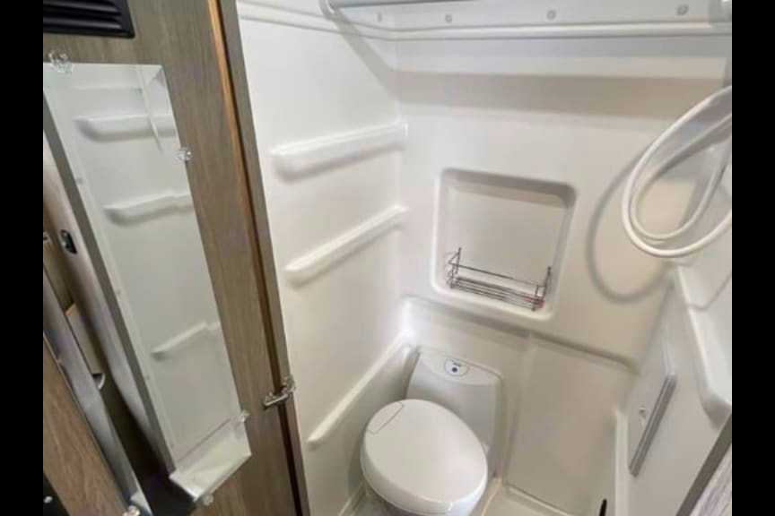 Goldie - New 2025 Winnebago Solis 59PX