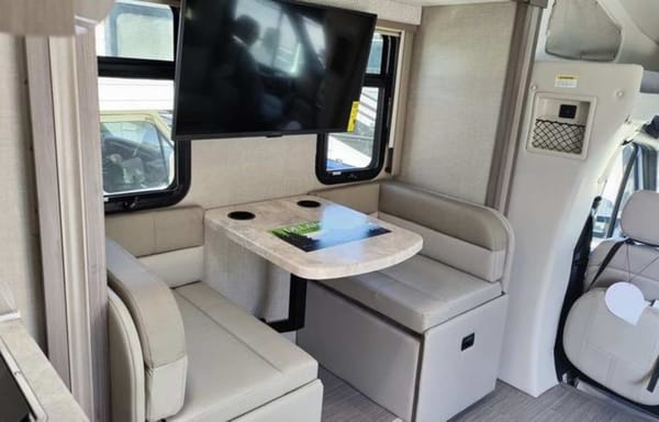Jeremy's Mercedes-Benz 2023 delano Class C