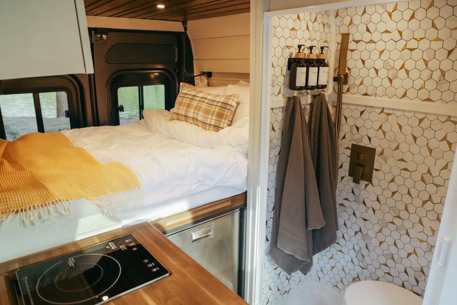 ⚡️Gorgeous Camper Van | Easy Drive | Solar 🌞 Instagram Worthy