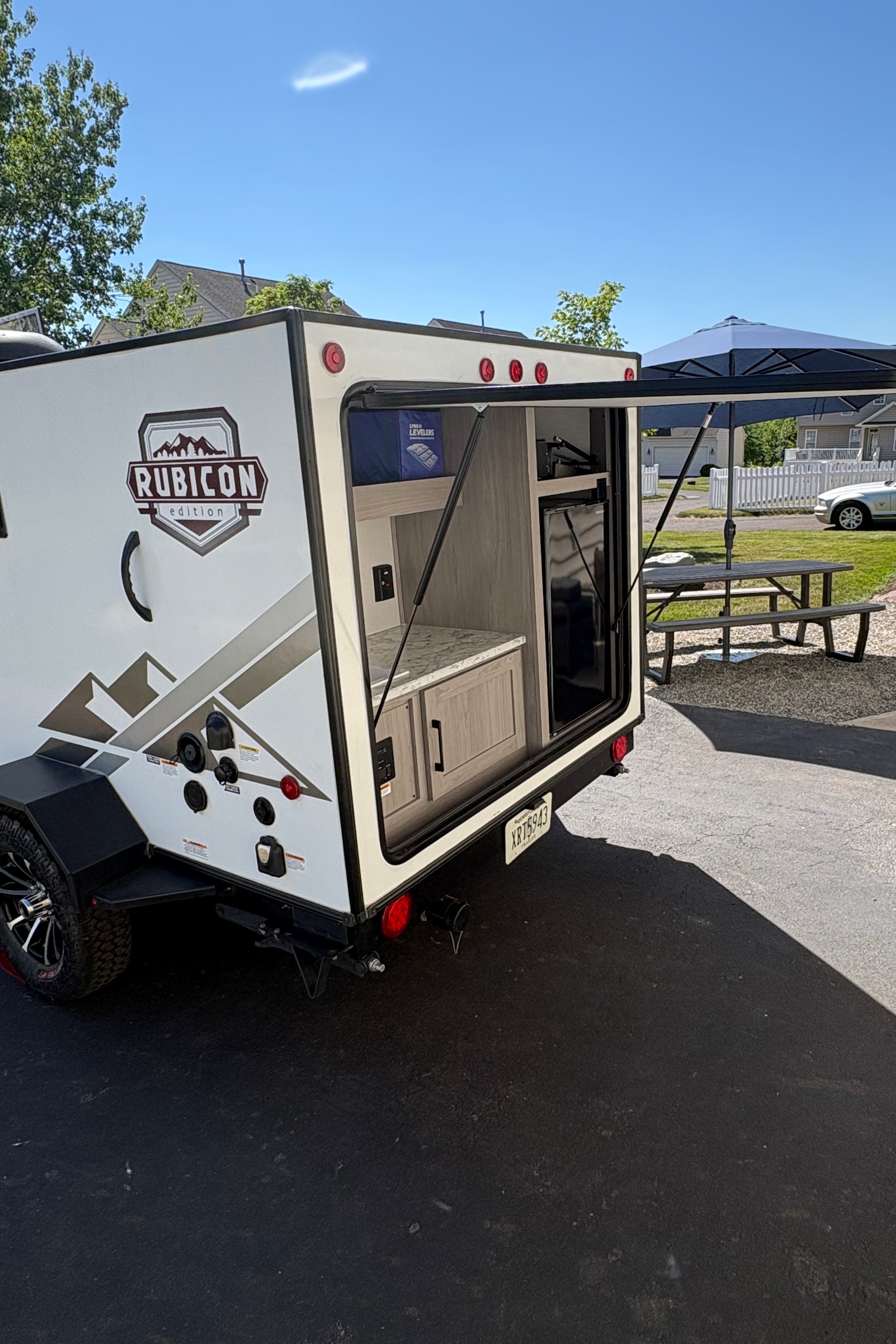 Rick's Coleman Dutchmen Rubicon 1400bh
