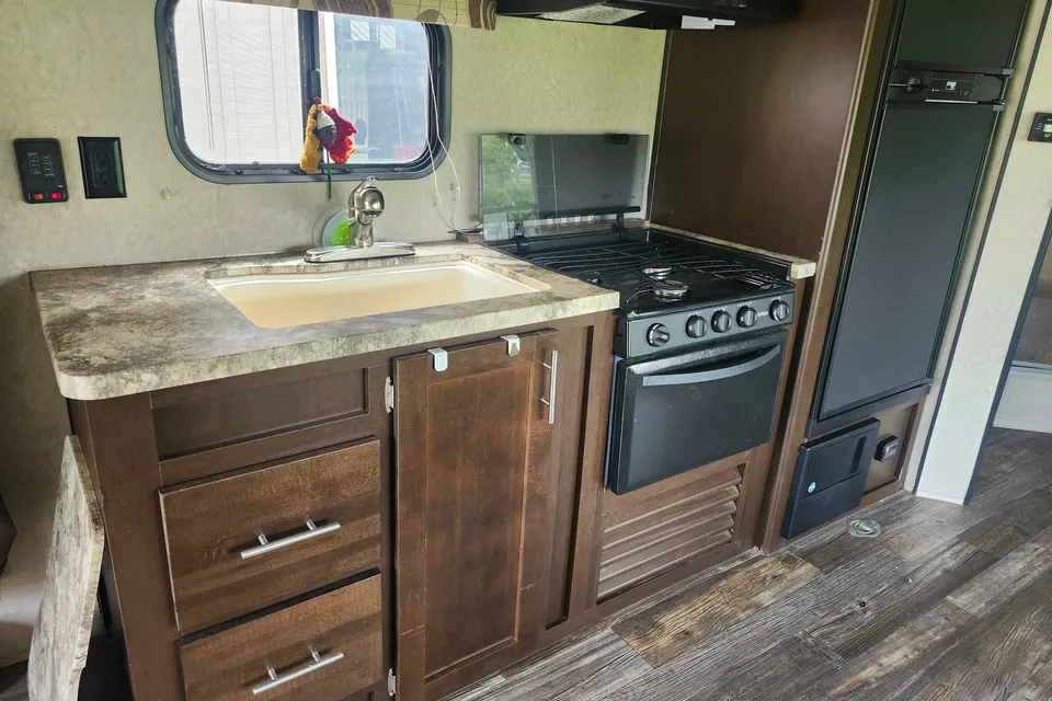 Marc's Forest River Grey Wolf 26rr Toy Hauler