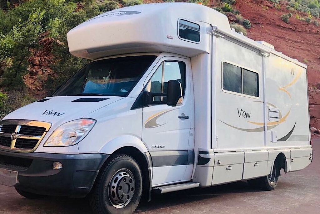 Easy ride! Big enough to feel like home, small enough to drive anywhere!