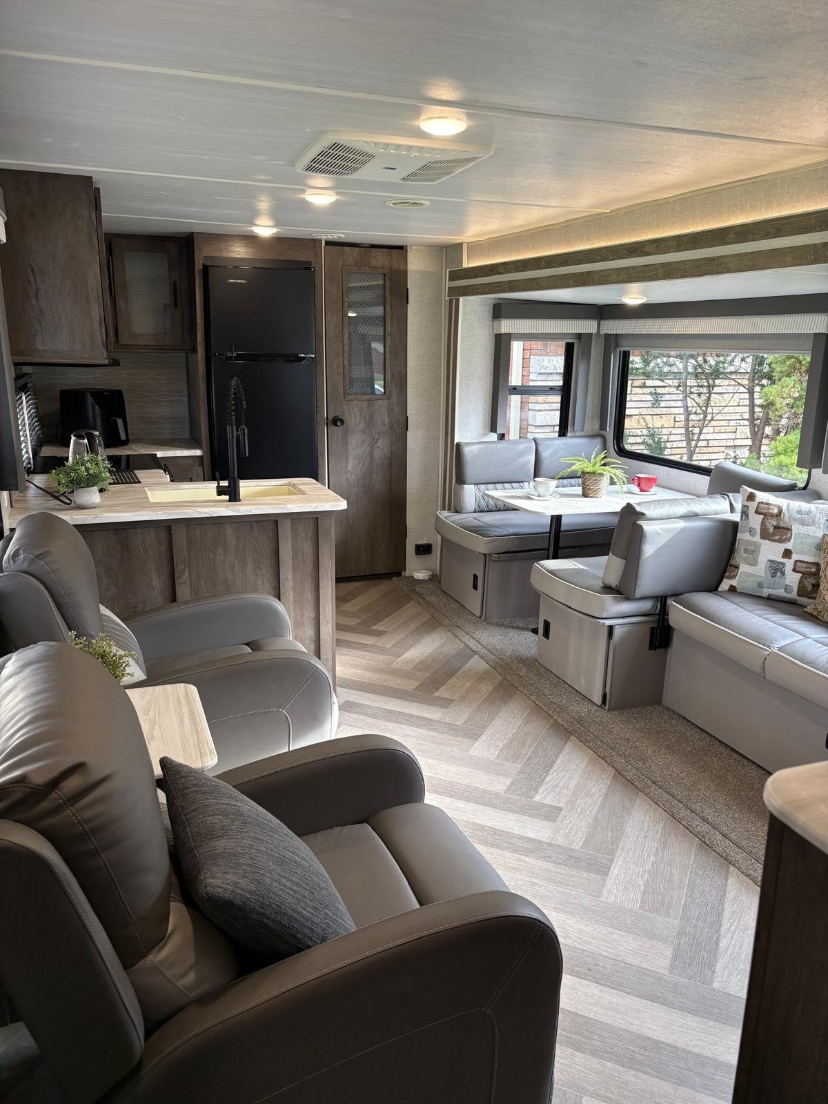 Forest River salem Travel Trailer 32”