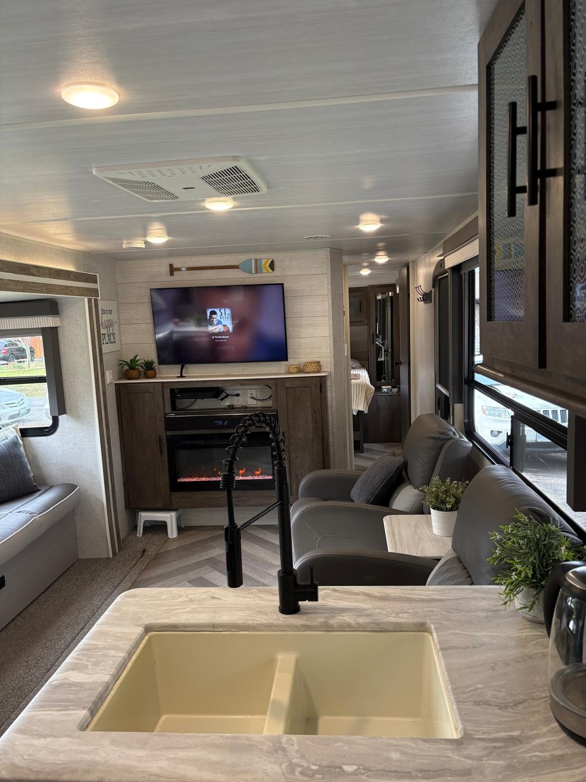 Forest River salem Travel Trailer 32”