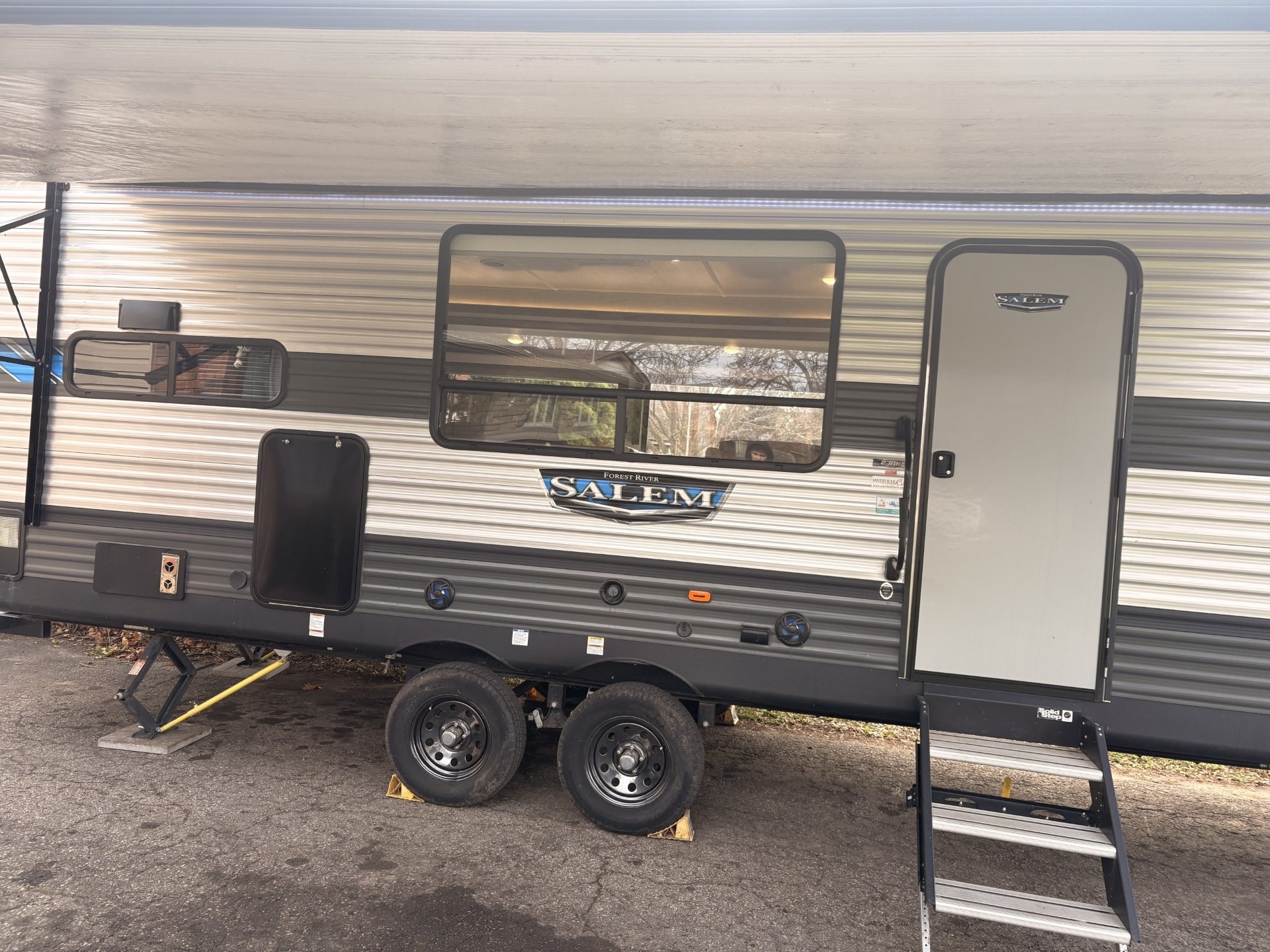 Forest River salem Travel Trailer 32”