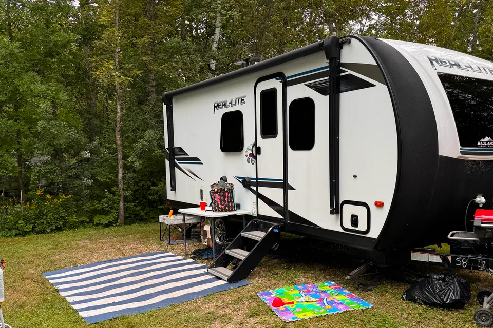 [Delivery Only] Family Bunkhouse Camper w/ Slide