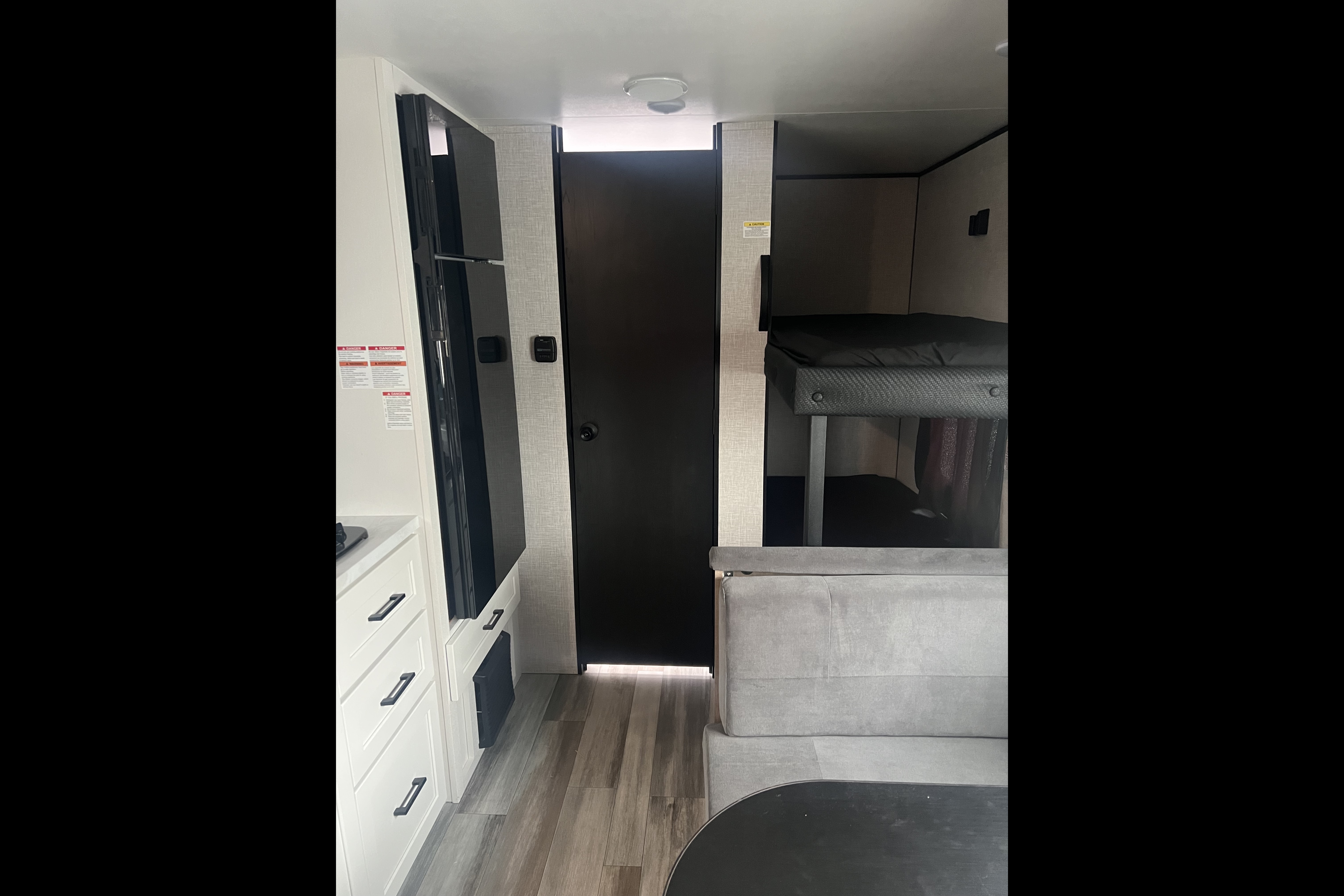 MAK RV Rentals Jayco Jay Flight six 175 bhw Baja edition Travel Trailer