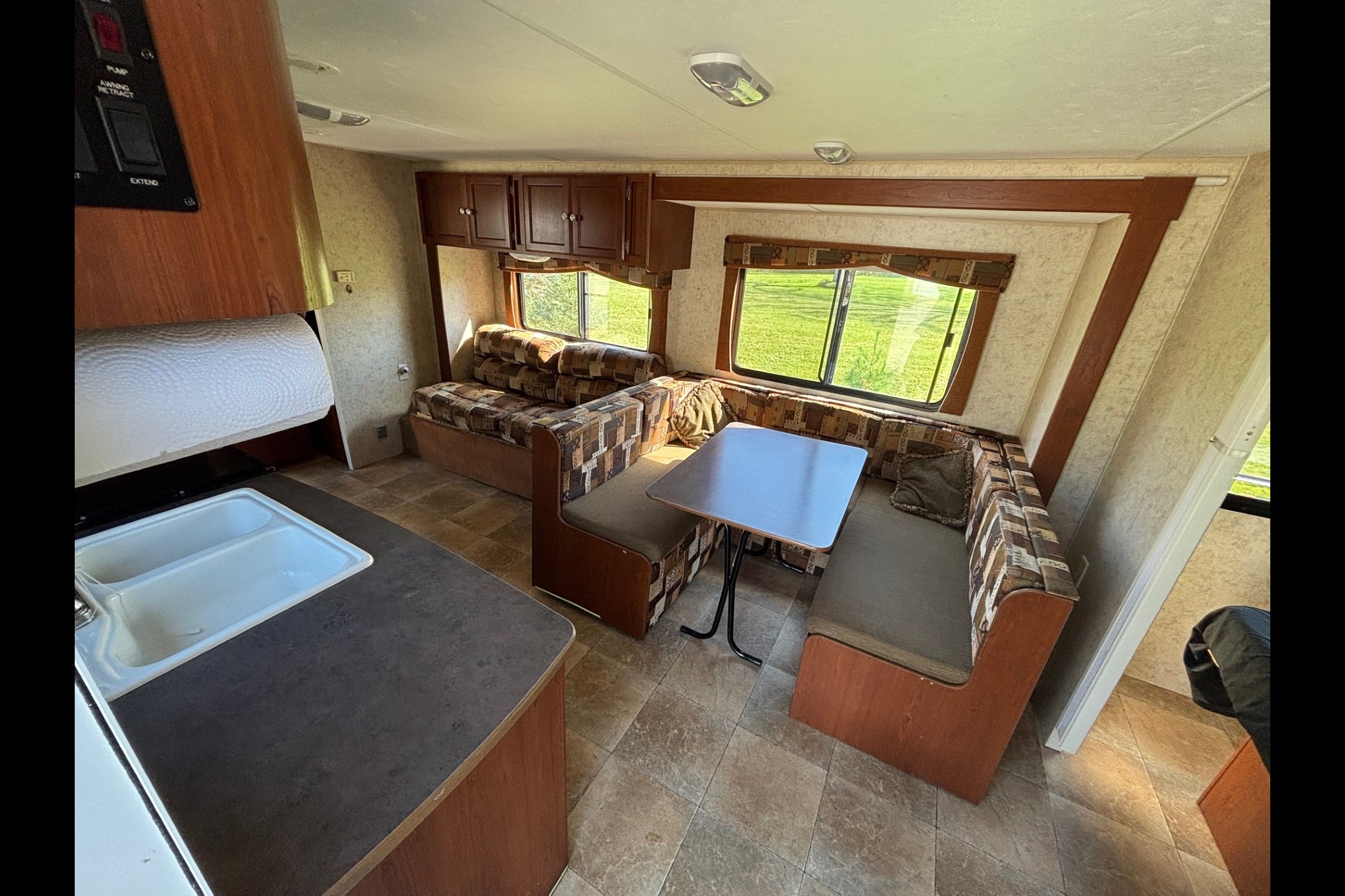 28' Kodiak Bunkhouse South Division RV