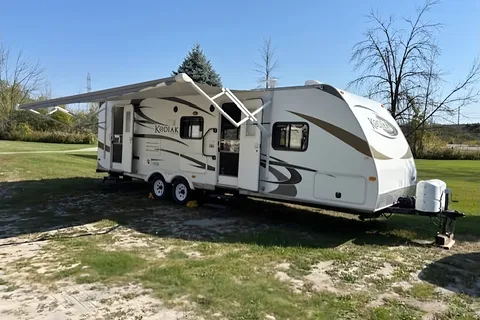 28' Kodiak Bunkhouse South Division RV