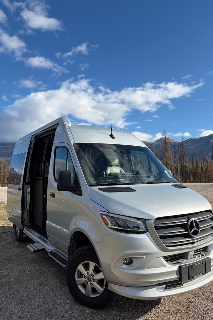 Luxury Airstream Interstate 19 4x4 Class B