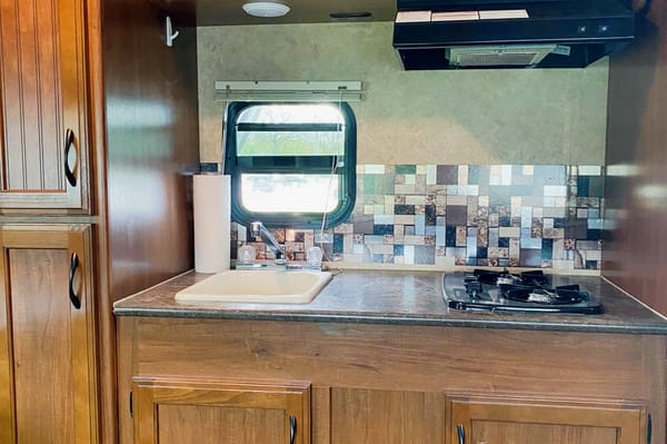 Mike and Laura’s Jayco 19 XUD Hybrid