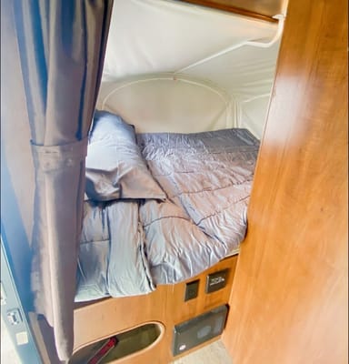 Mike and Laura’s Jayco 19 XUD Hybrid