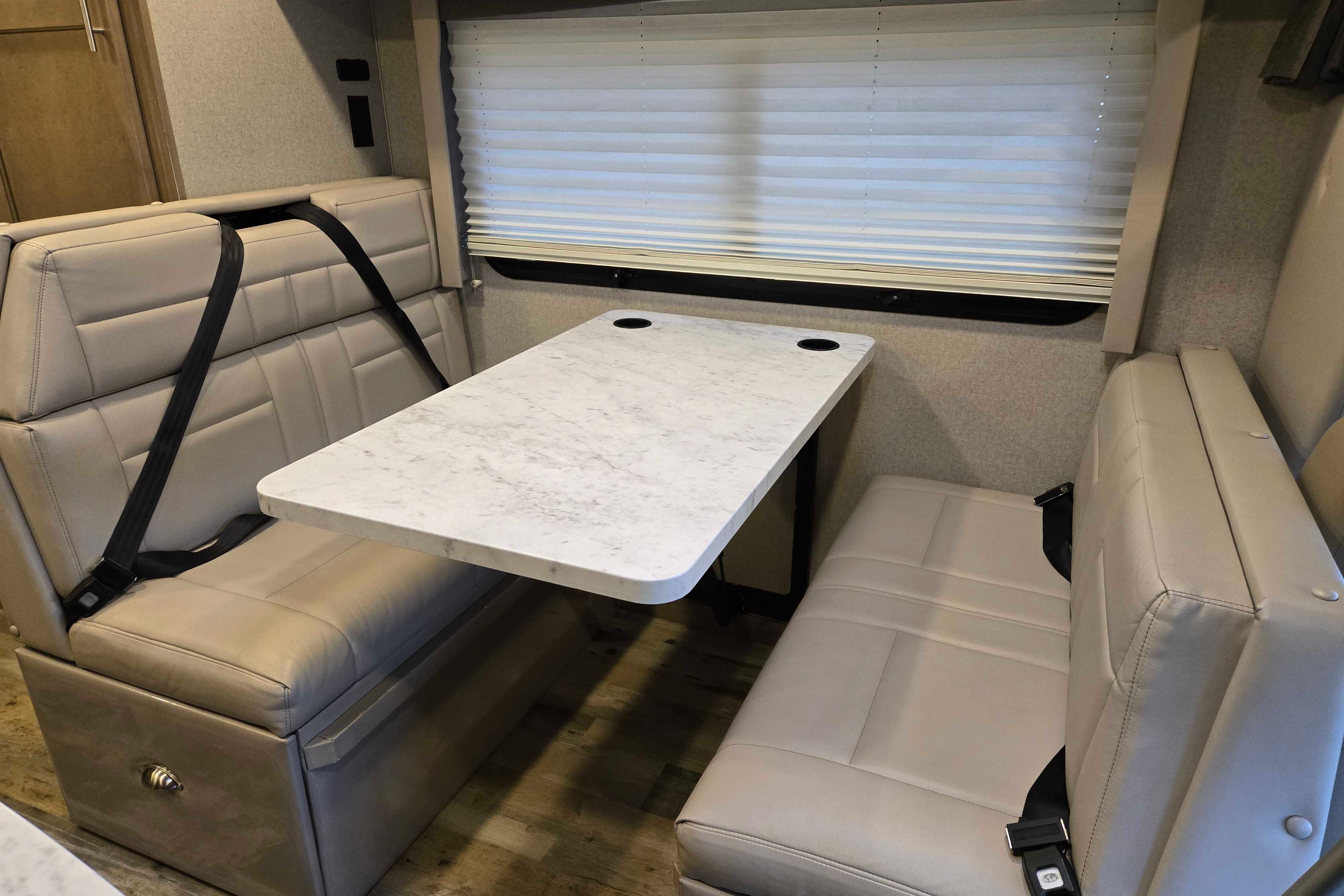 Your goldilocks RV, perfect for any experience! 2022 Alp Adventurer 23'