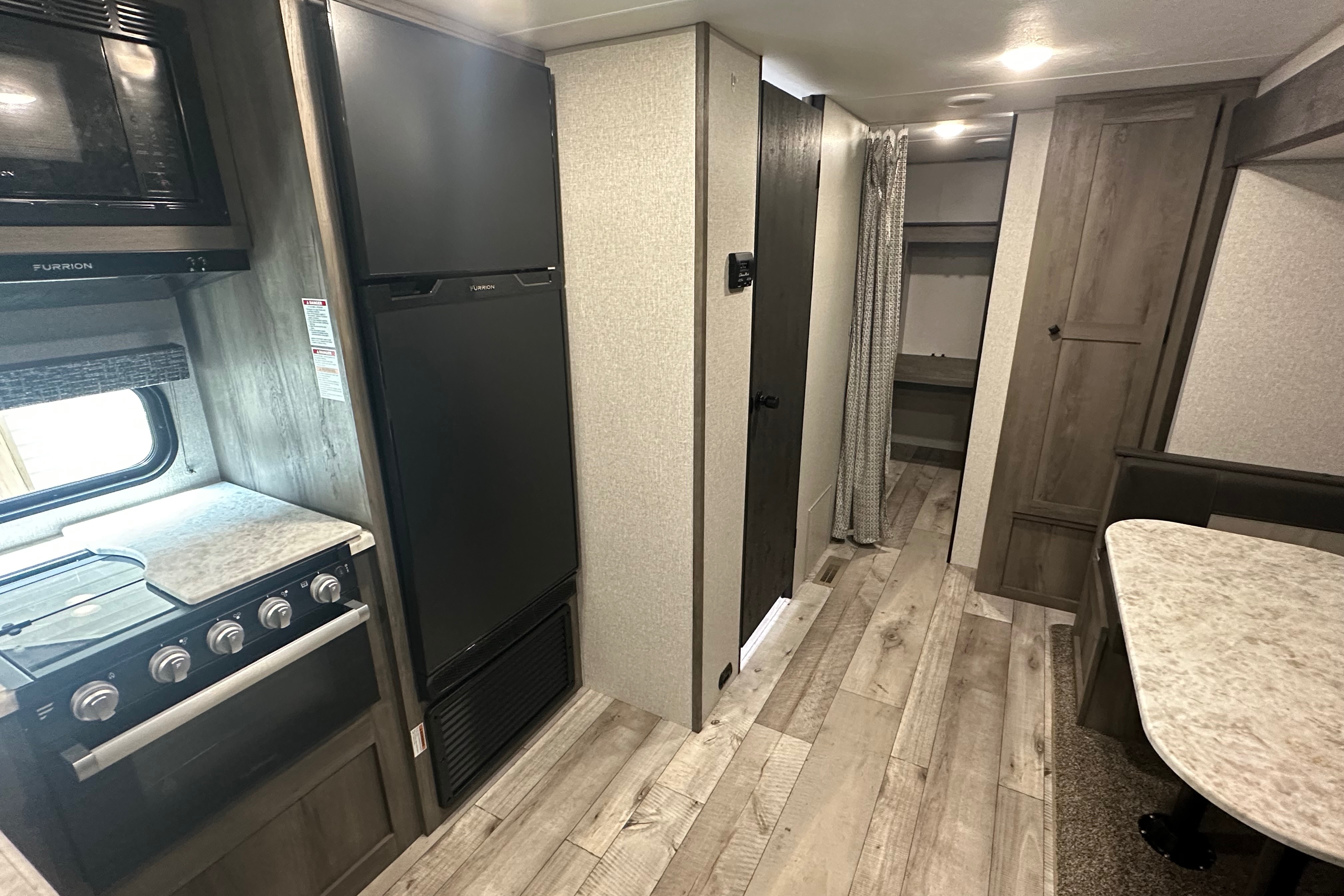 Richard's KZ Sportsmen SE 301 BHKSE Travel Trailer