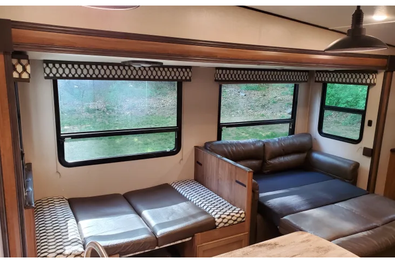 WHY CAMP, WHEN YOU CAN GLAMP?!