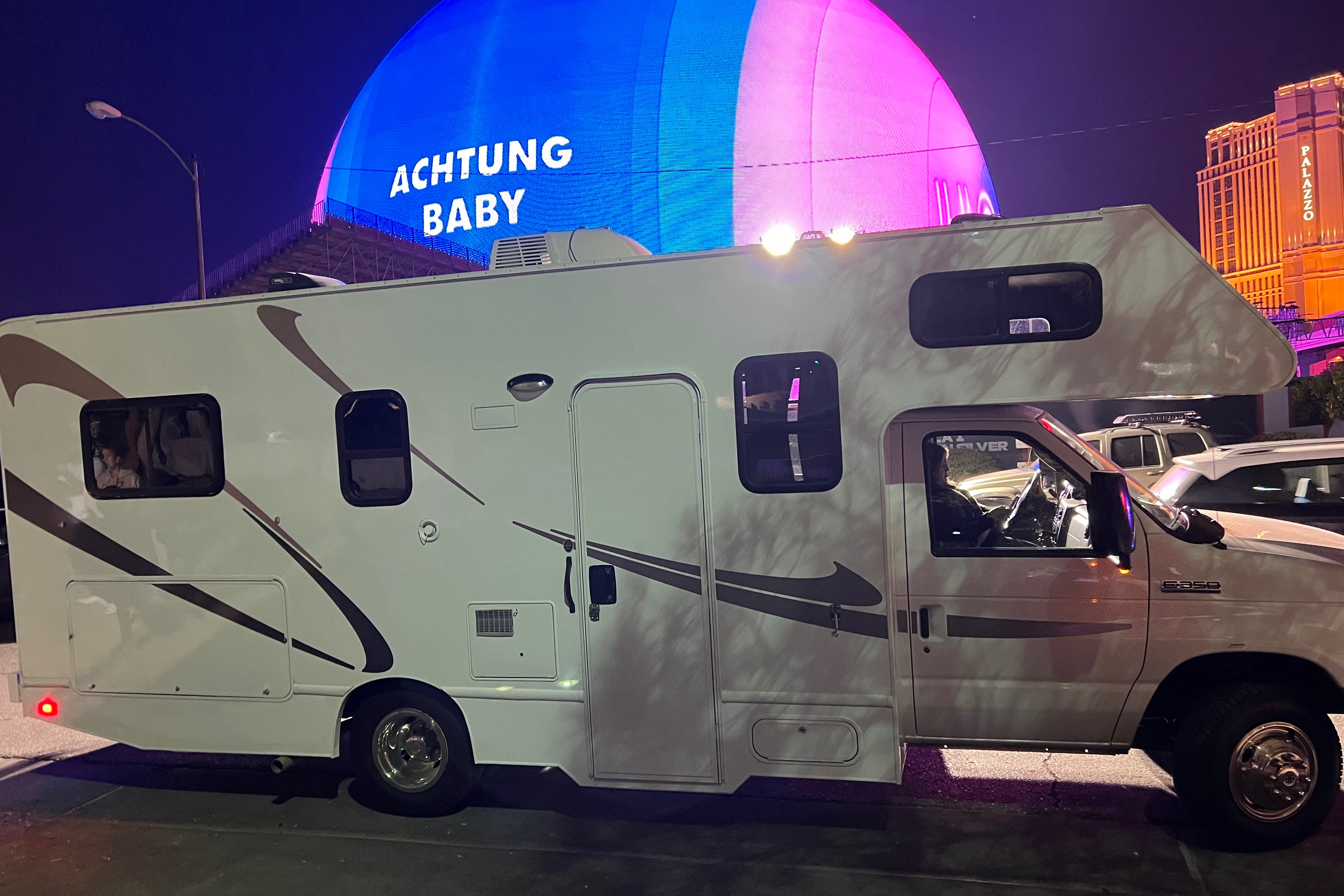 Yasmin & Mike’s 2019 Thor Majestic*UNLIMITED MILES!!*Restrictions may apply,please inquiry