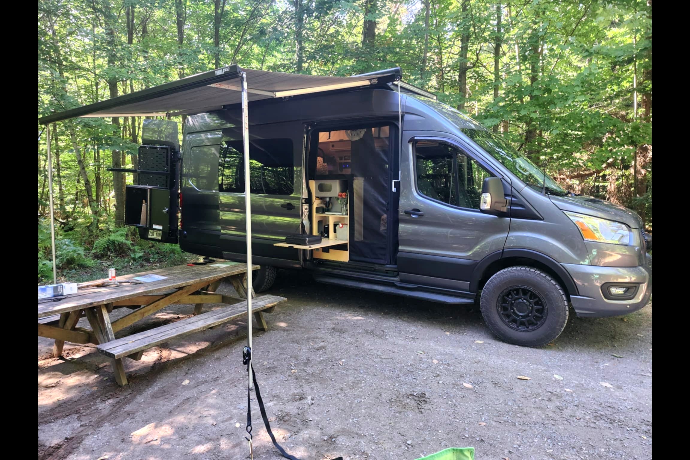 Inspira Van (Ford Transit 250, 4x4, 4 saisons)