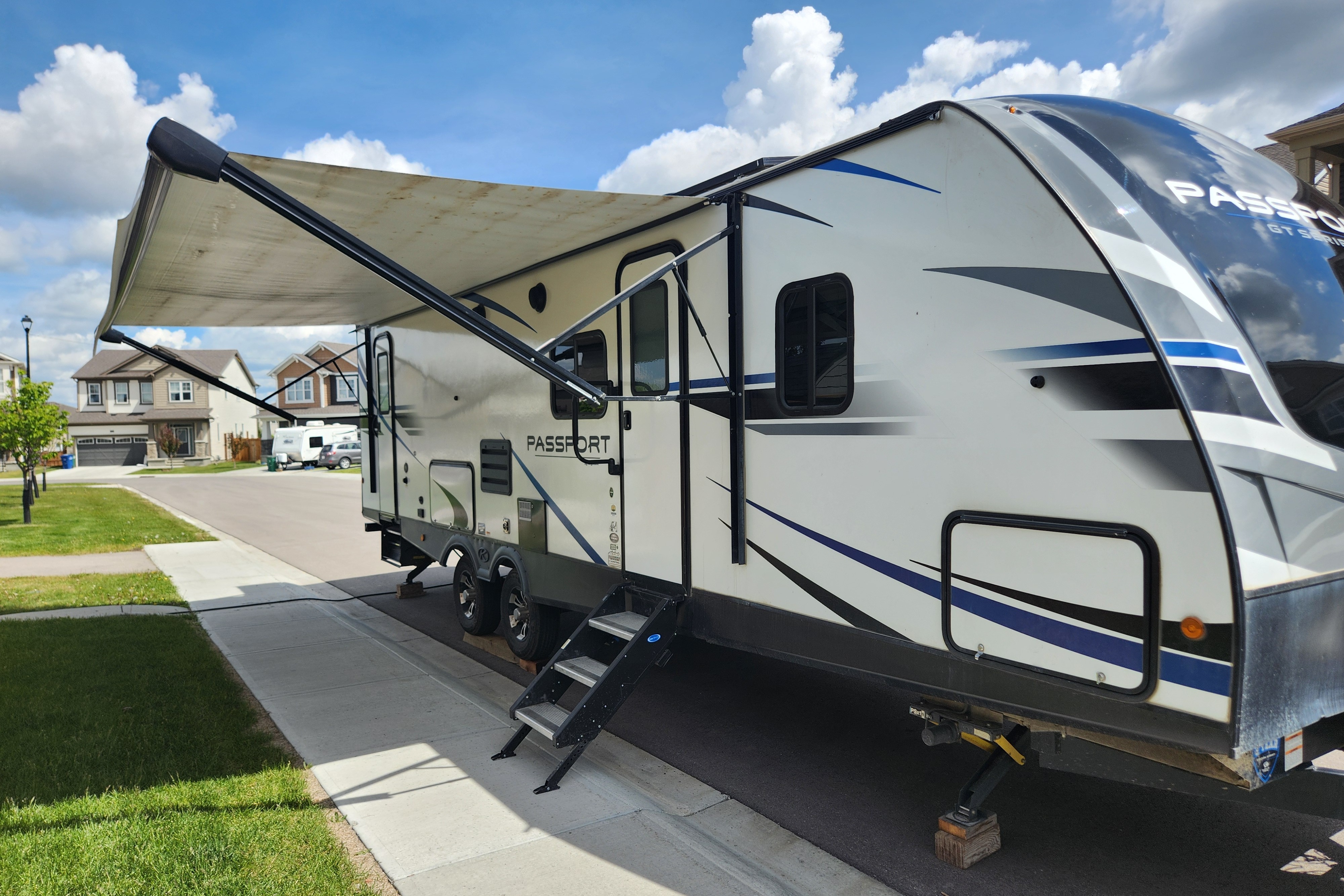 Family Friendly Keystone Passport 2950BH Travel Trailer