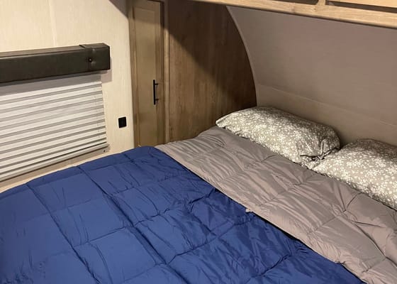 *Glamp Life* Rogue Travel Trailer