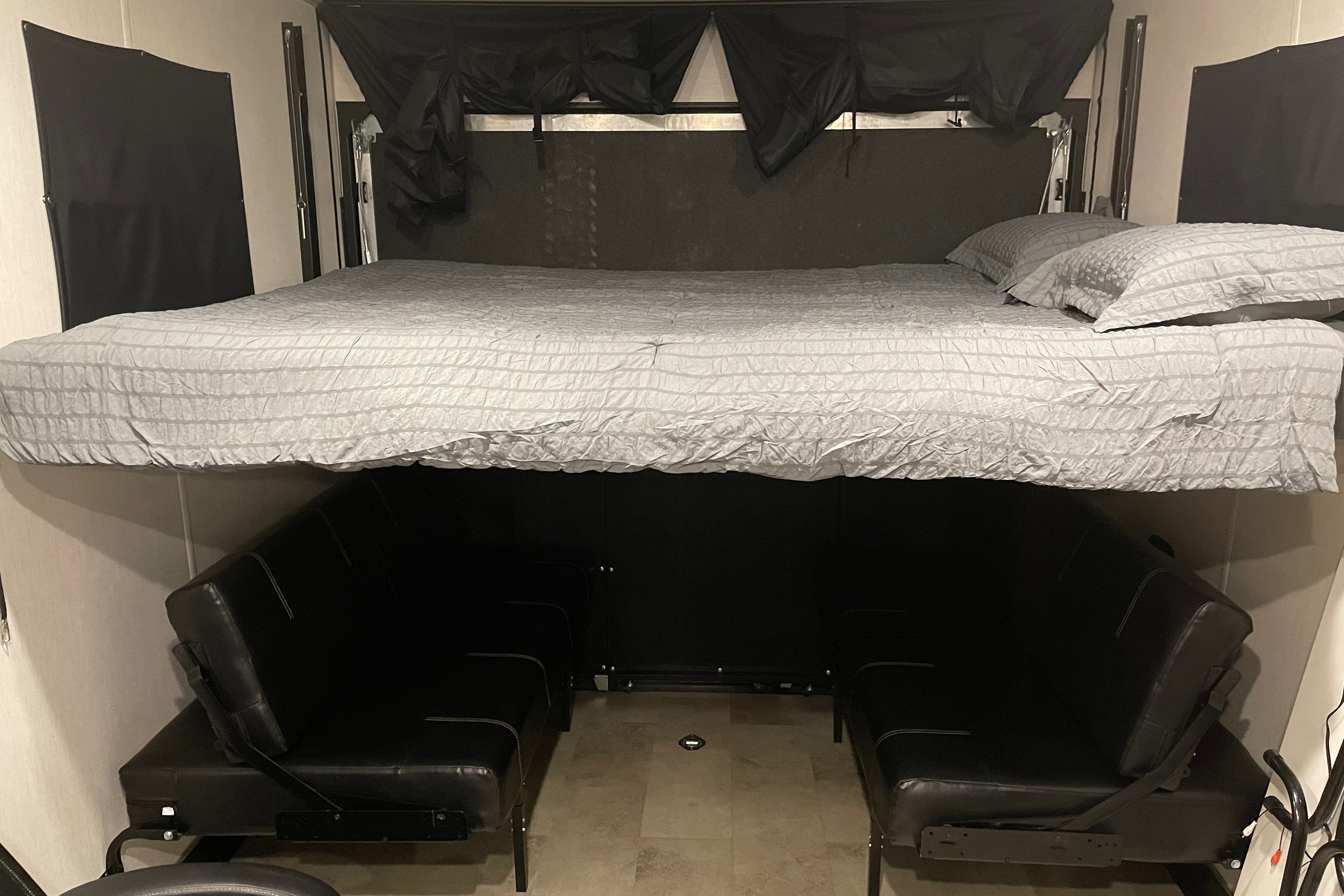 *Glamp Life* Rogue Travel Trailer