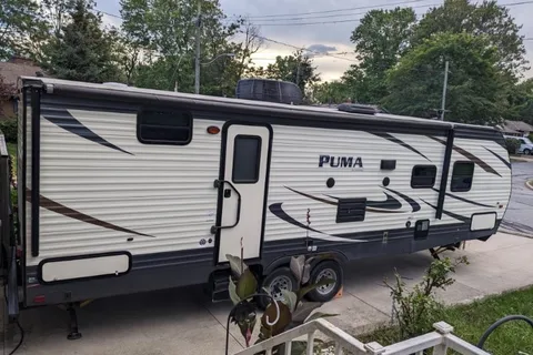Kers family fun Palomino Puma Travel Trailer