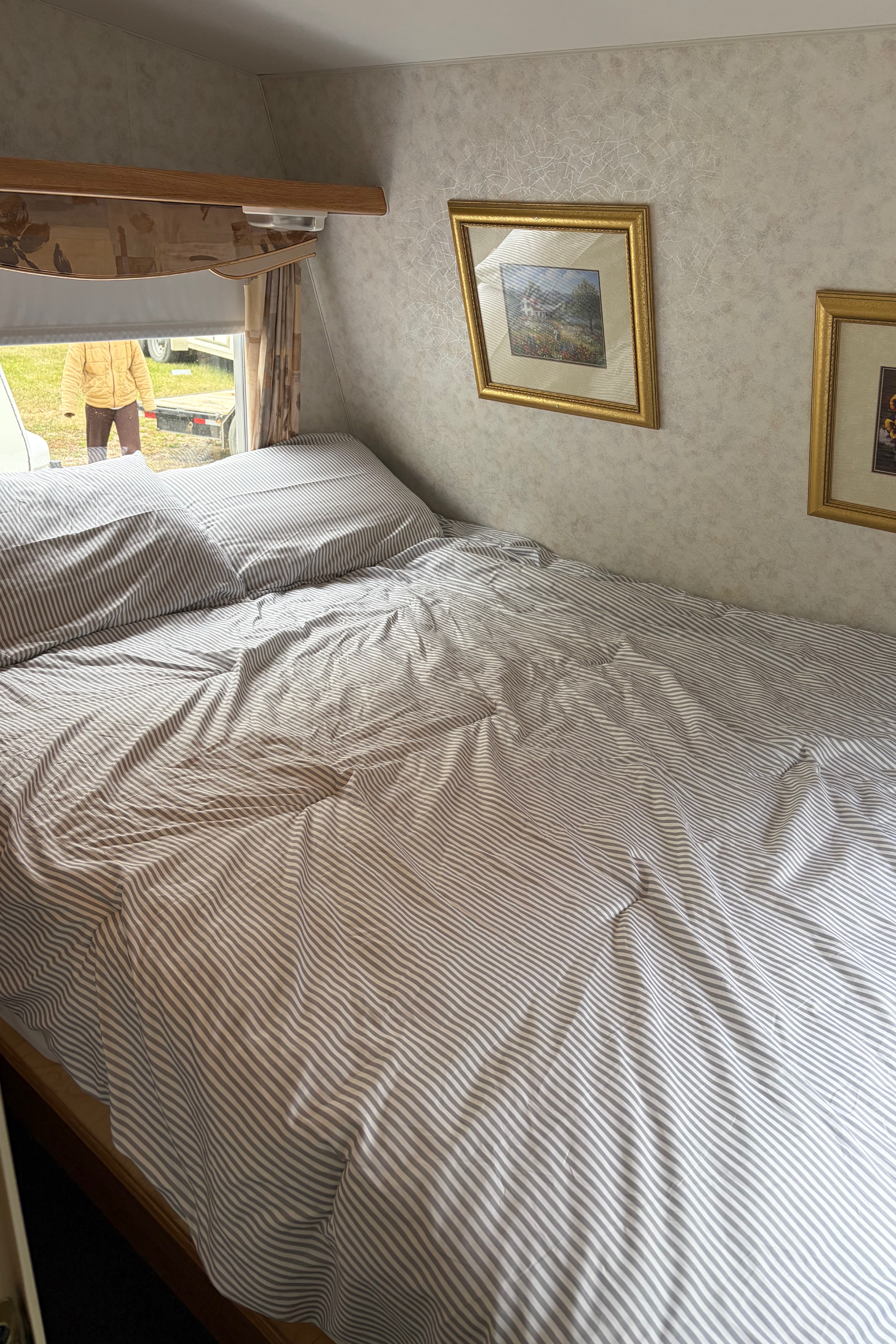 Logan's Travelaire Rustler Travel Trailer