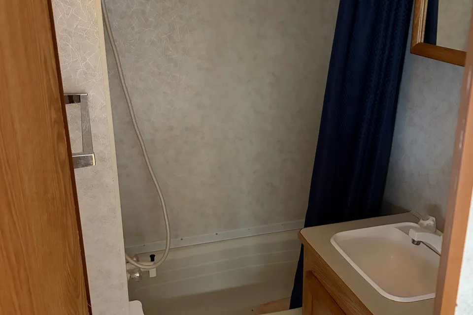 Logan's Travelaire Rustler Travel Trailer