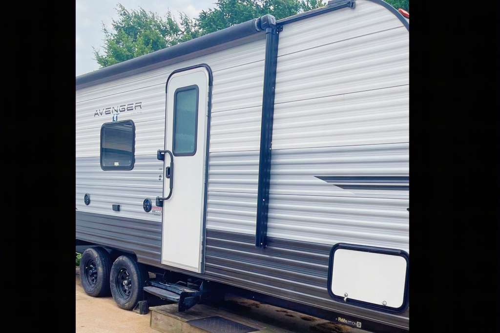 summerlin’s Prime Time Avenger lt Travel Trailer