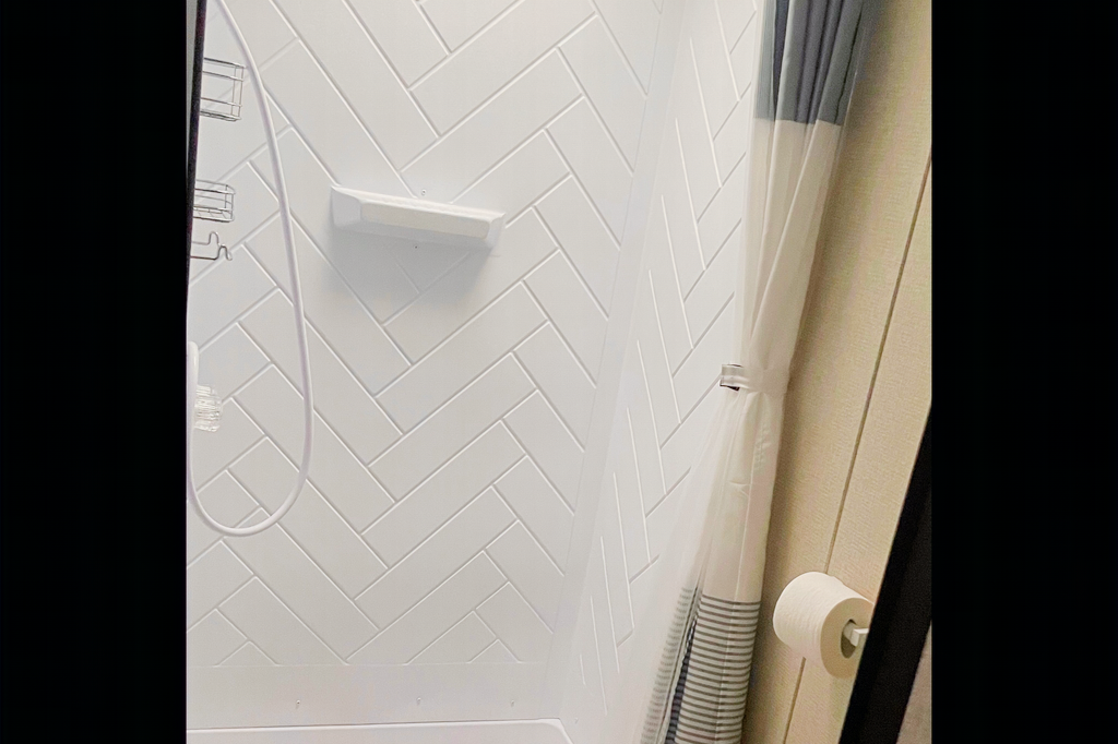 summerlin’s Prime Time Avenger lt Travel Trailer