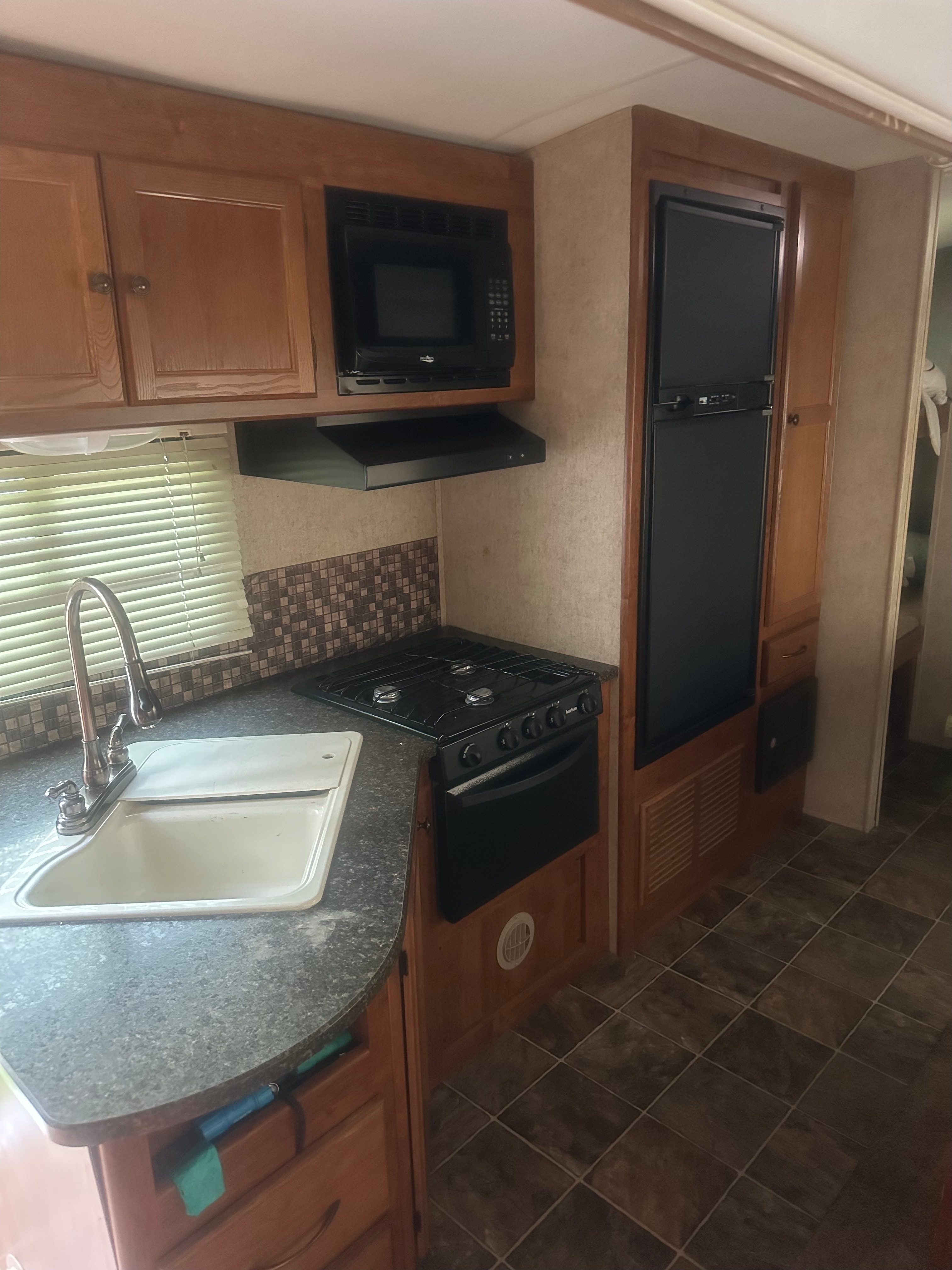 Gonzales Heartland Wilderness Travel Trailer
