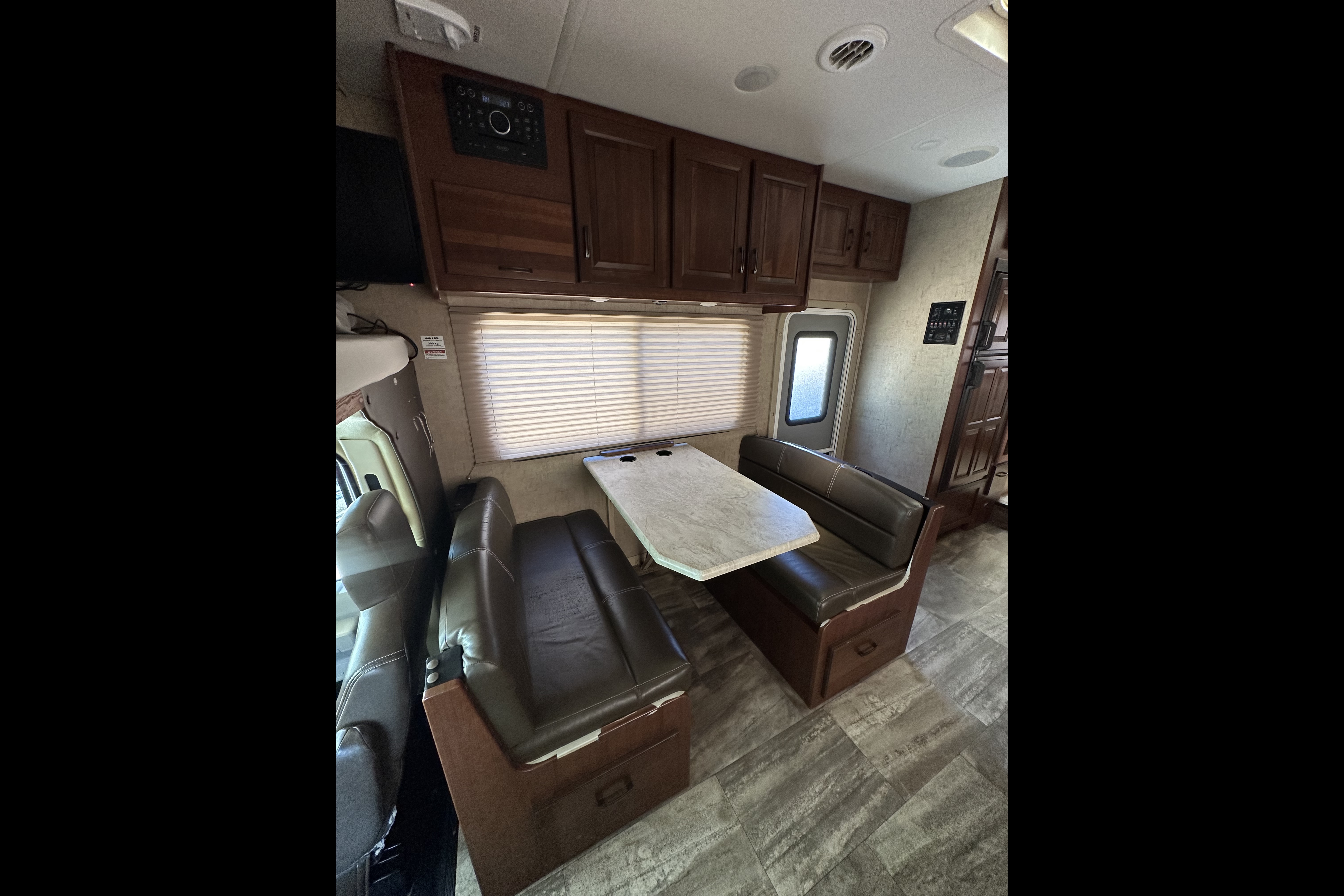 Forest River Forester 2861DS  Luxury Spacious