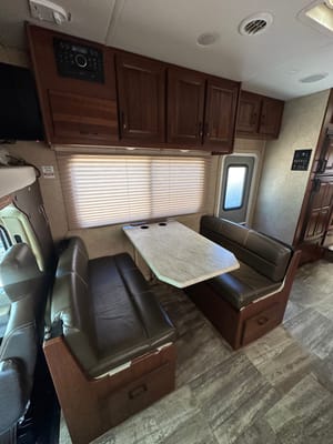 Forest River Forester 2861DS Luxury Spacious