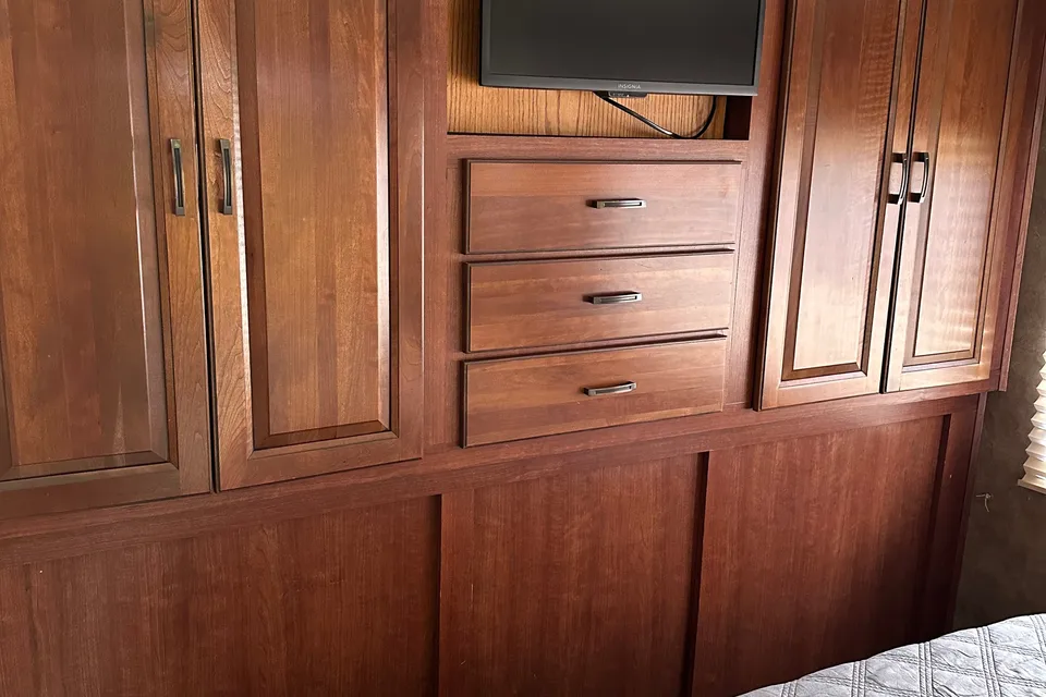Forest River Forester 2861DS  Luxury Spacious