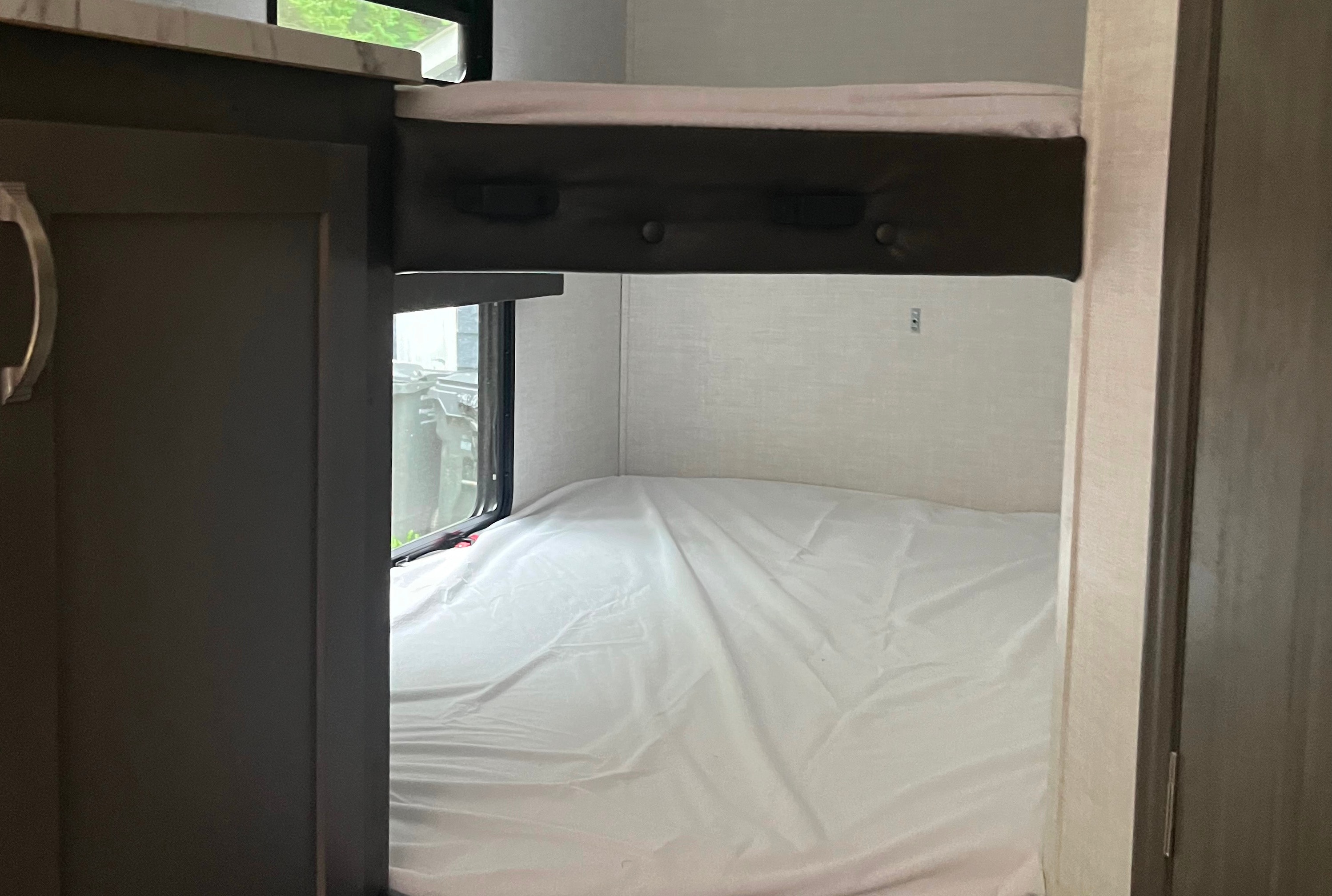Emily's East to West Alta 2100mbh Travel Trailer