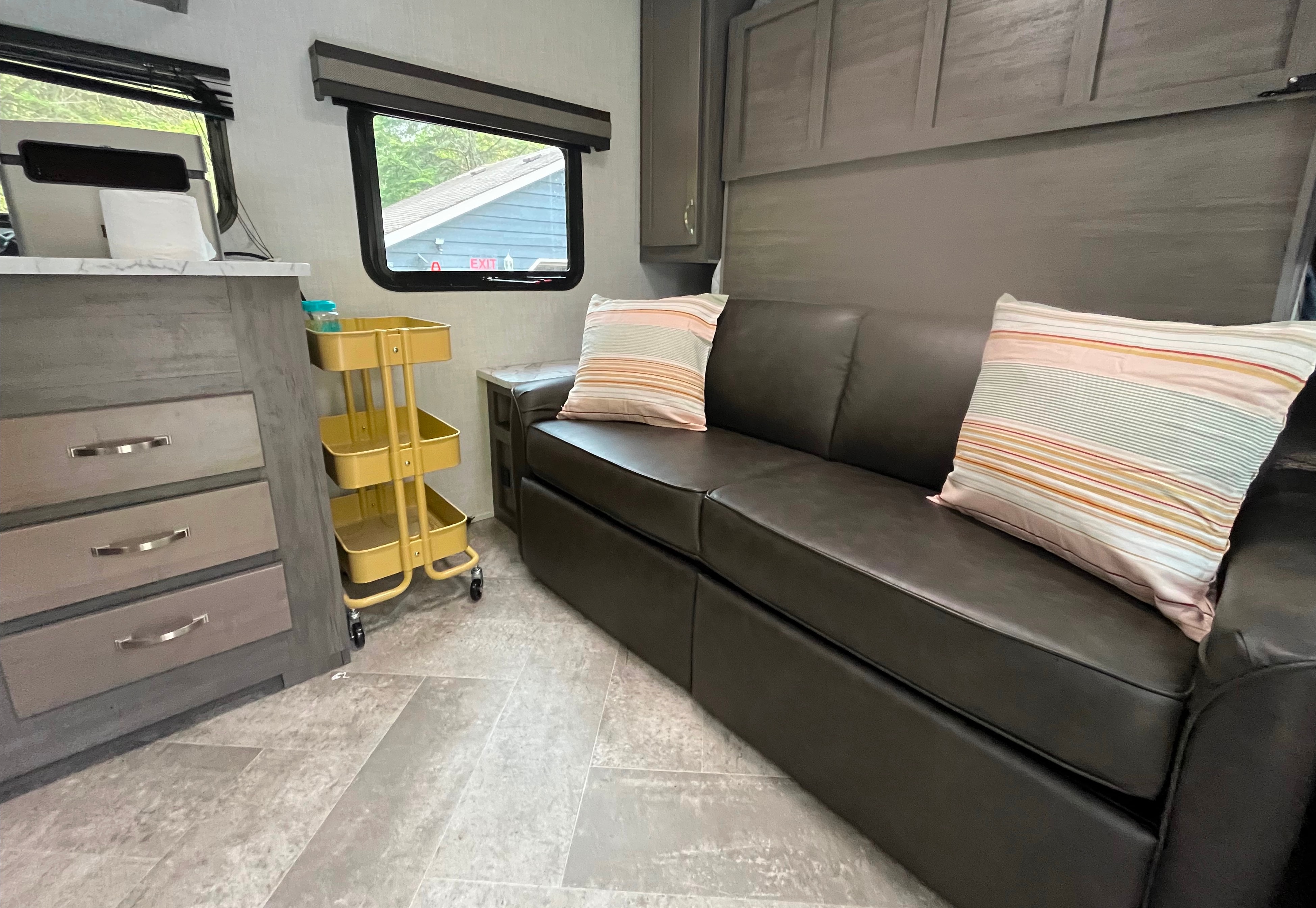 Emily's East to West Alta 2100mbh Travel Trailer